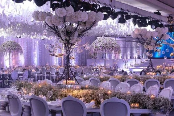 Here's How You Can Make Your Winter Wedding Decor More Festive